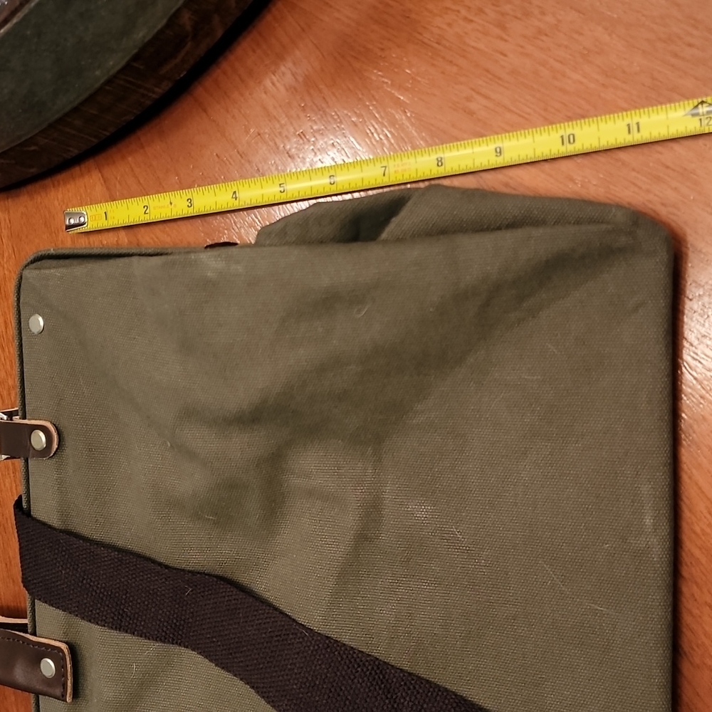 Line of Trade army green canvas travel bag! SOO FUN AND UNIQUE! NWOT - Picture 3 of 8